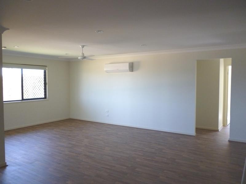 3 Oliver Dr, Redbank Plains QLD 4301