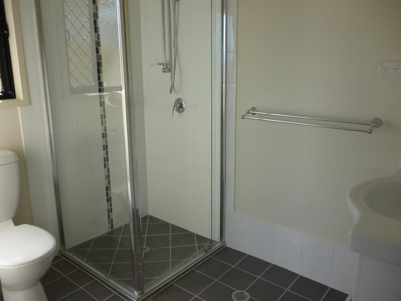 3 Oliver Dr, Redbank Plains QLD 4301