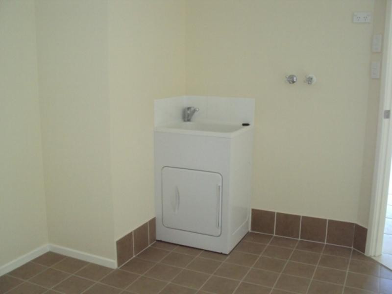 21 Griffen Pl, Crestmead QLD 4132