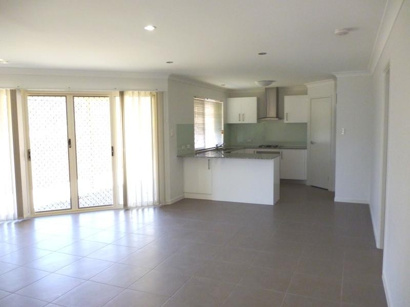 1 Trevor St, Bellbird Park QLD 4300