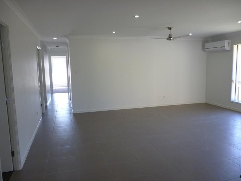 1 Trevor St, Bellbird Park QLD 4300