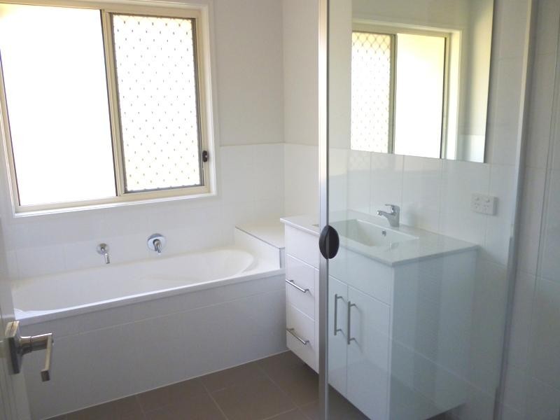 1 Trevor St, Bellbird Park QLD 4300