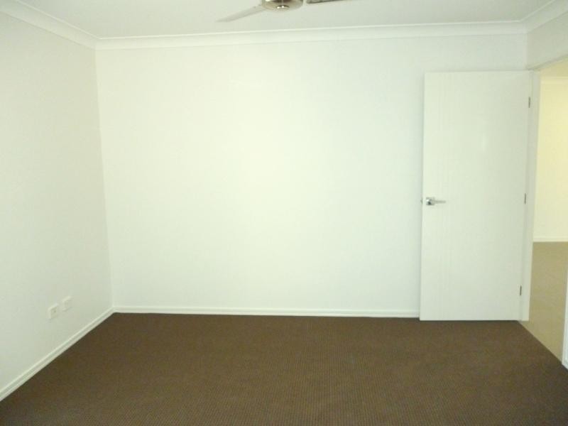 1 Trevor St, Bellbird Park QLD 4300