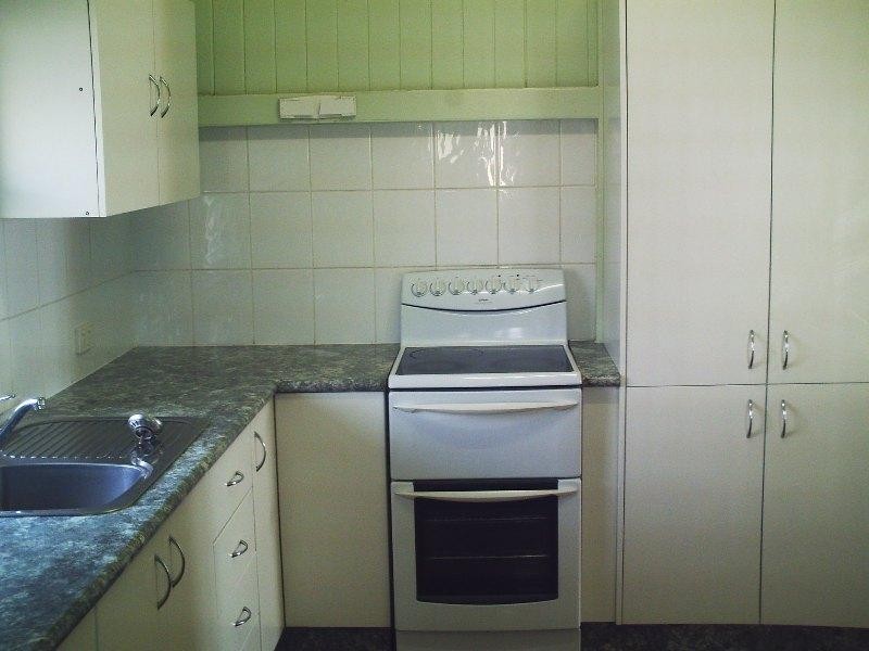 32 Rossiter St, Morningside QLD 4170