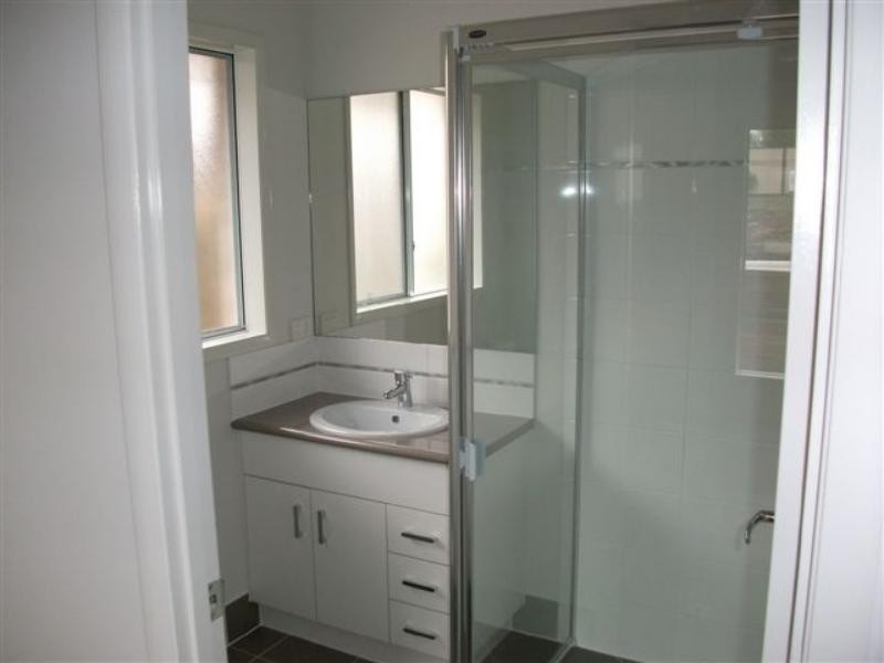 128B Barbarella Dr, Springwood QLD 4127