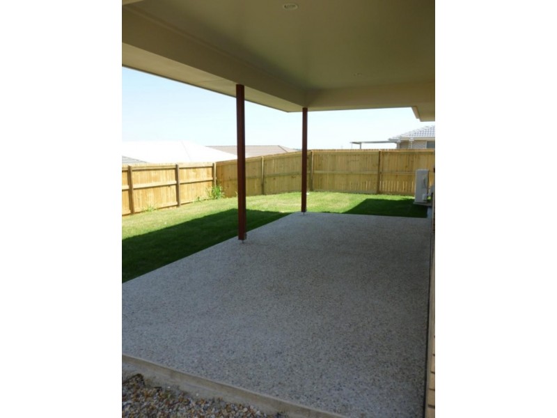 37  Huntley  Cres, Redbank Plains QLD 4301