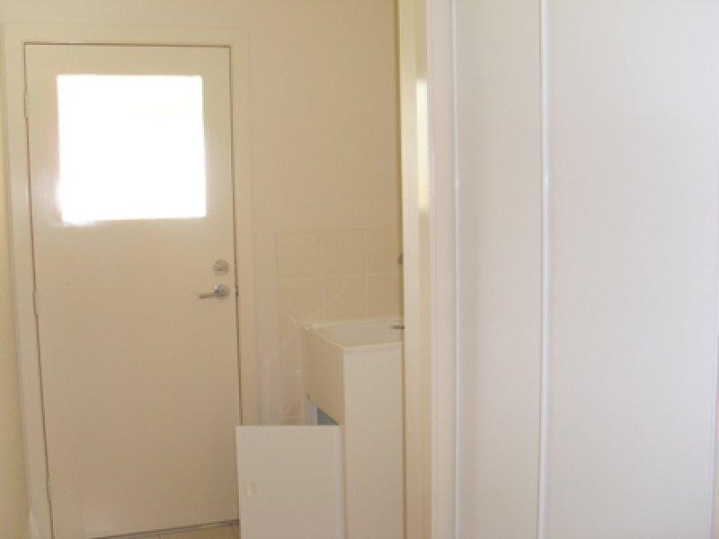 27 Patsy Cres, Redbank Plains QLD 4301