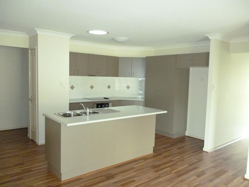 32 Oliver Dr, Redbank Plains QLD 4301