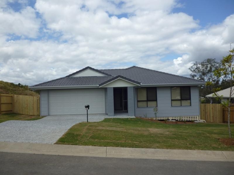 32 Oliver Dr, Redbank Plains QLD 4301