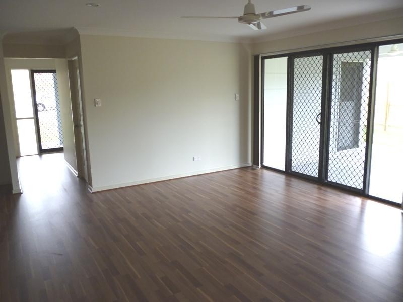 32 Oliver Dr, Redbank Plains QLD 4301