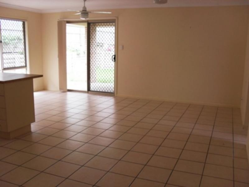 82 Bedivere Dr, Ormeau QLD 4208