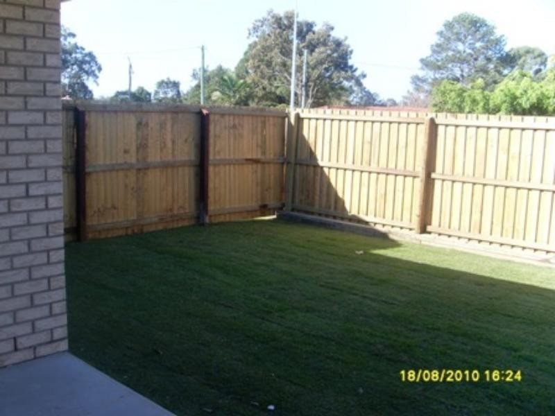 2 Newhaven St, Marsden QLD 4132