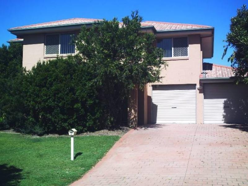 18 Mitchell Pl, Parkinson QLD 4115