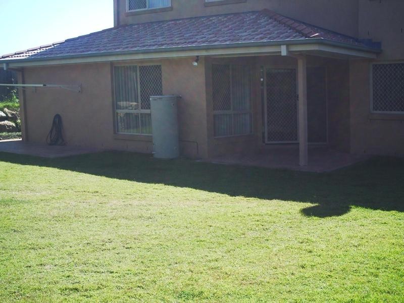 18 Mitchell Pl, Parkinson QLD 4115