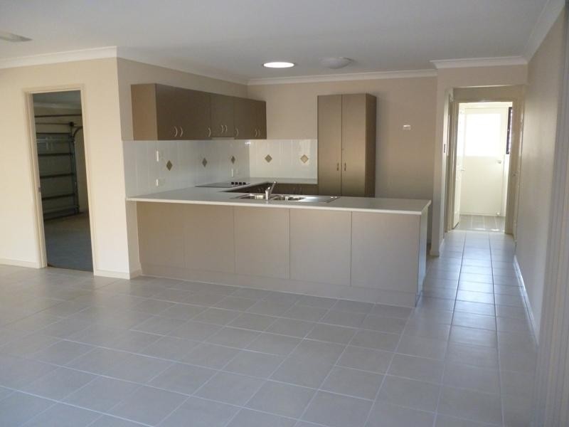 23 Aleisha  Ct, Collingwood Park QLD 4301