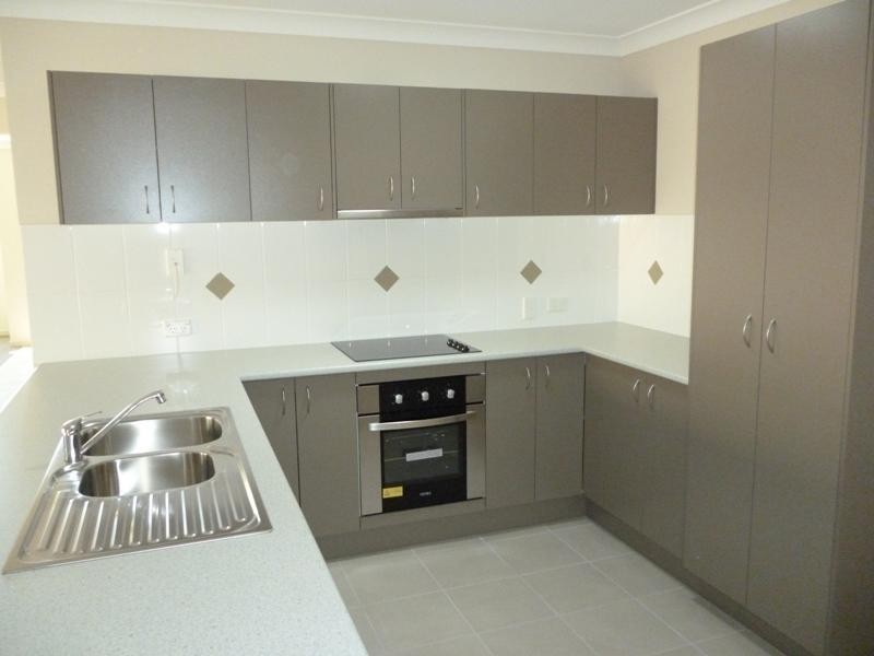 23 Aleisha  Ct, Collingwood Park QLD 4301