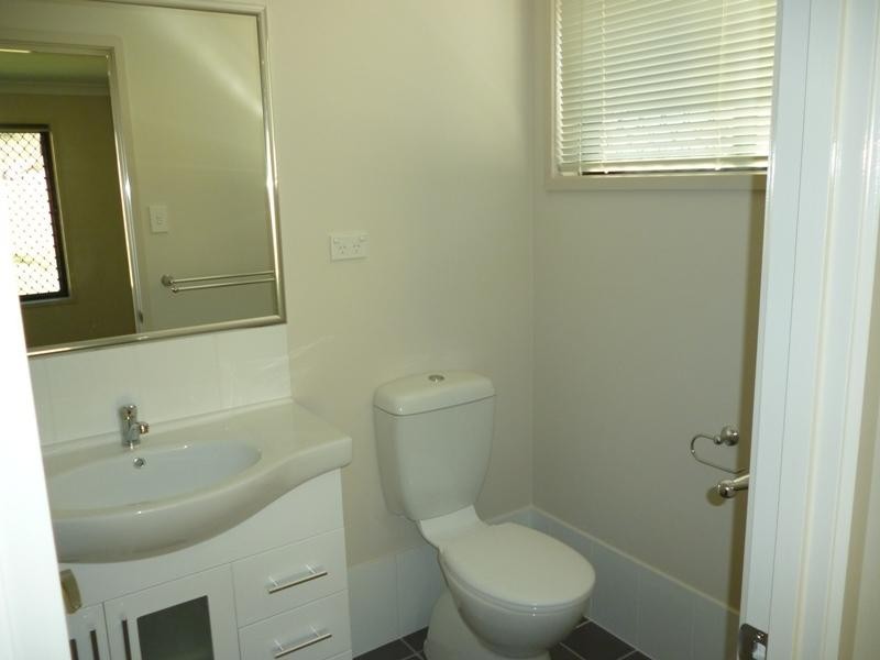 23 Aleisha  Ct, Collingwood Park QLD 4301