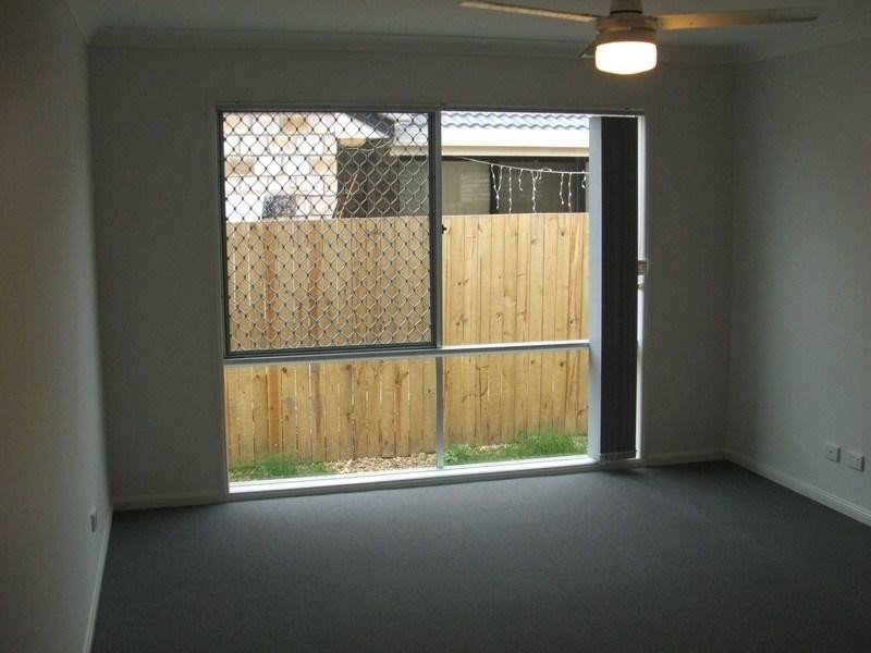 26 Lake Borumba St, Logan Reserve QLD 4133