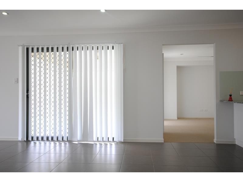 5 Aylmore Ct, Narangba QLD 4504