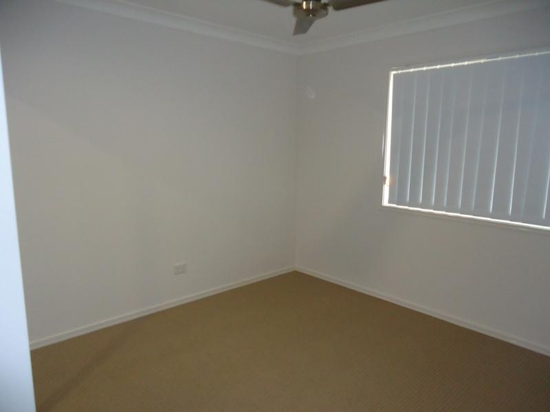 14 Kingfisher St, Dakabin QLD 4503