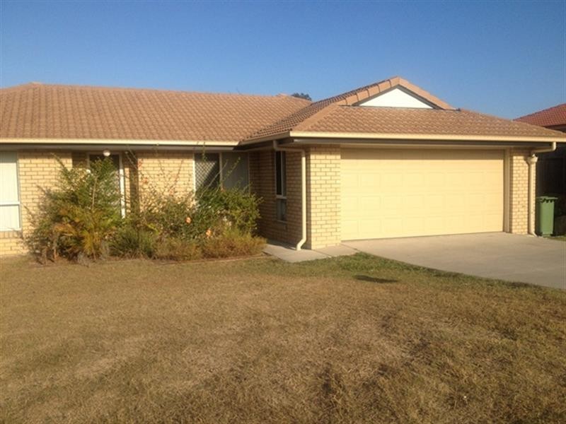 3 Wolfik  Dr, Goodna QLD 4300