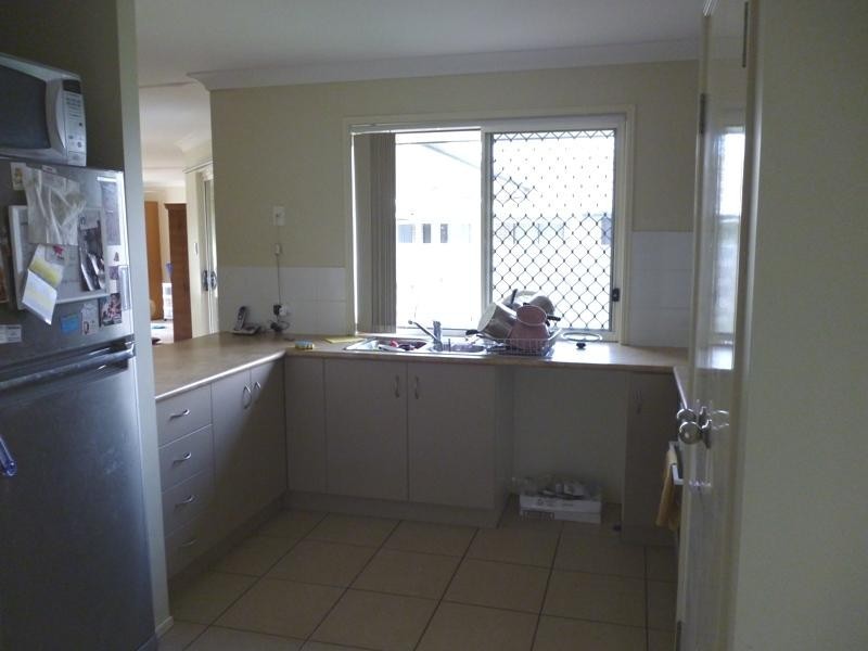 3 Wolfik  Dr, Goodna QLD 4300