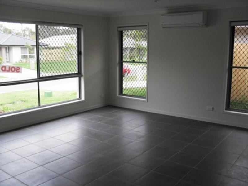 11 Maud St, Bannockburn QLD 4207