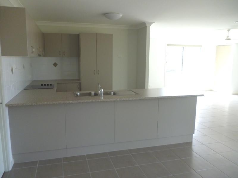 24 Aleisha Ct, Collingwood Park QLD 4301