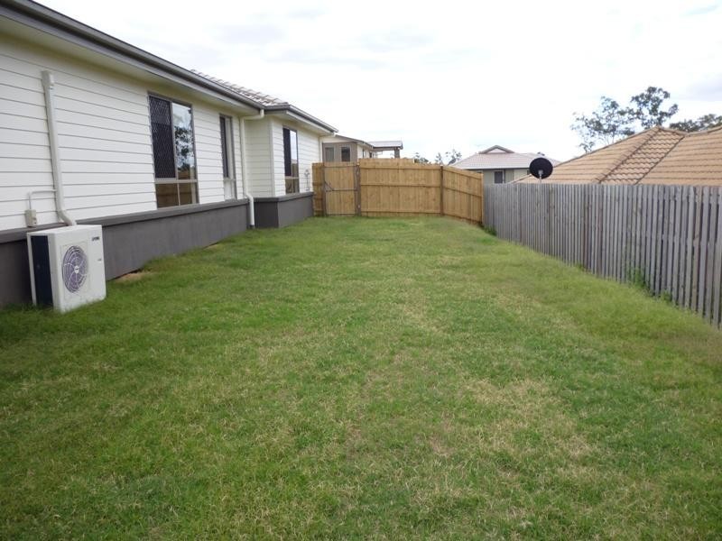 4 Stanbury  Dr, Goodna QLD 4300