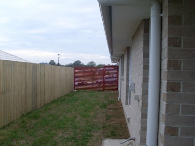 12 RAWSON  Ct, Holmview QLD 4207