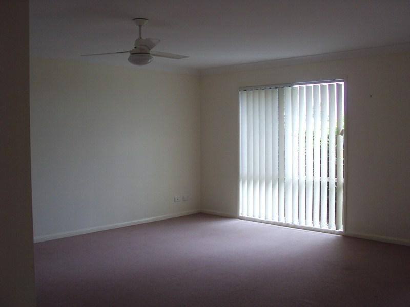 12 Overton St, Calamvale QLD 4116