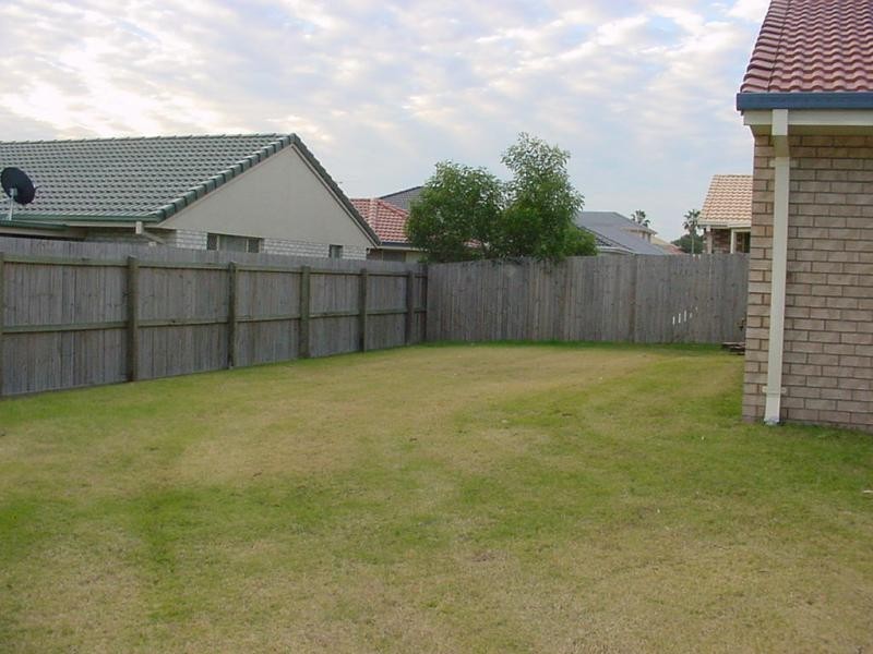 39 Coman St, Rothwell QLD 4022