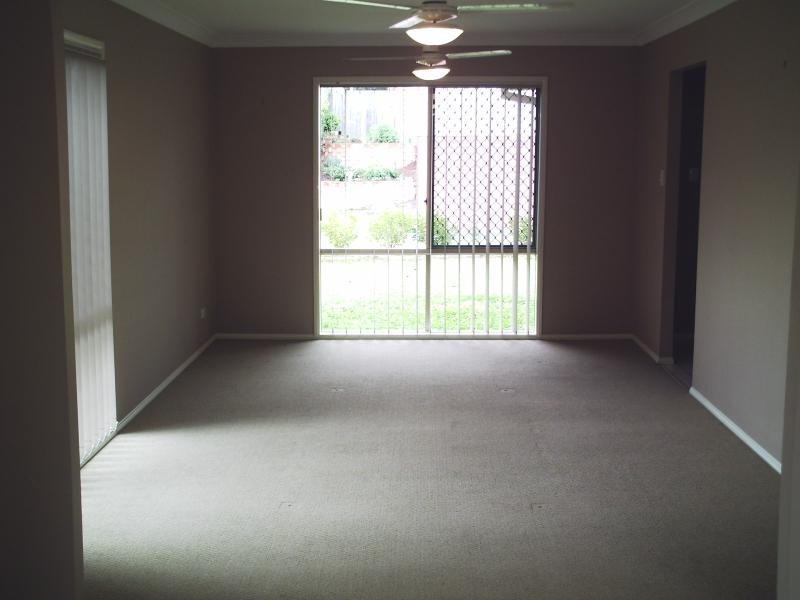 4 Mozart Pl, Mackenzie QLD 4156
