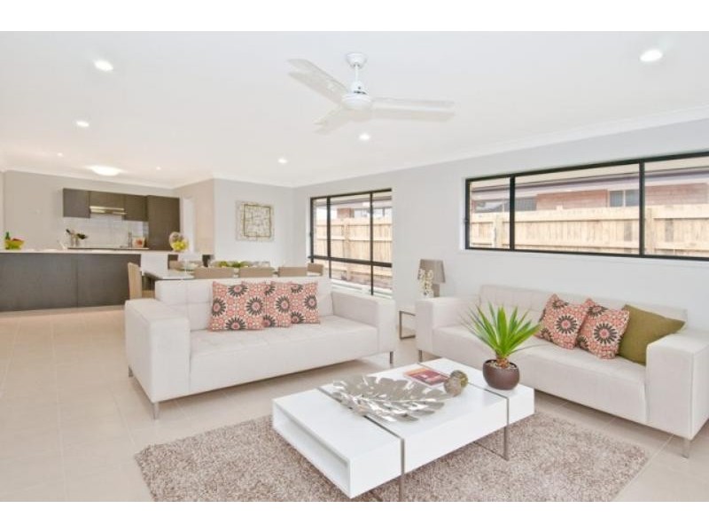 27 Cedarwood St, Berrinba QLD 4117