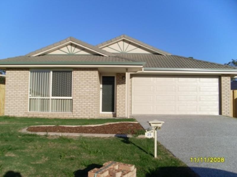 25 Lucy St, Marsden QLD 4132
