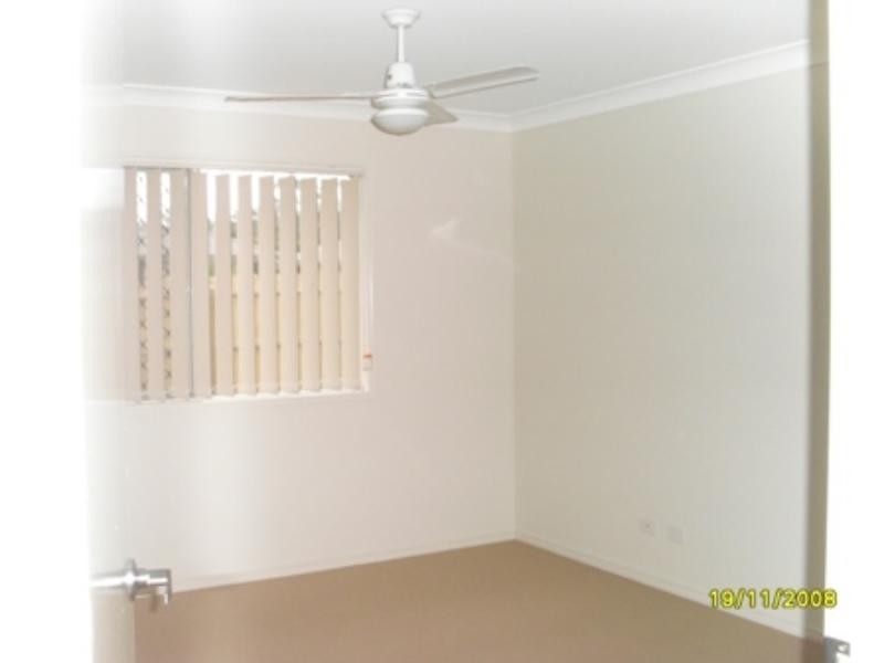 25 Lucy St, Marsden QLD 4132