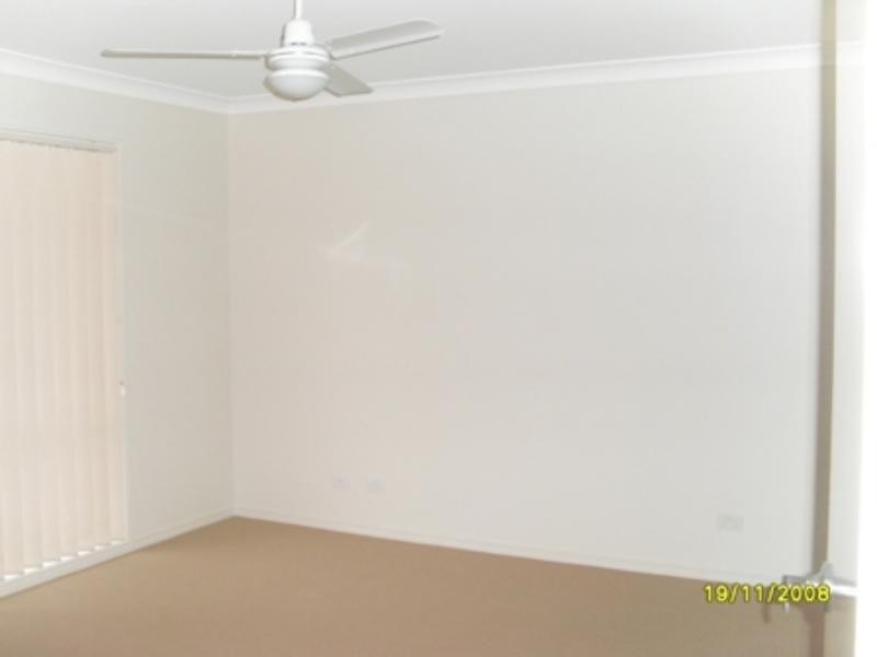 25 Lucy St, Marsden QLD 4132