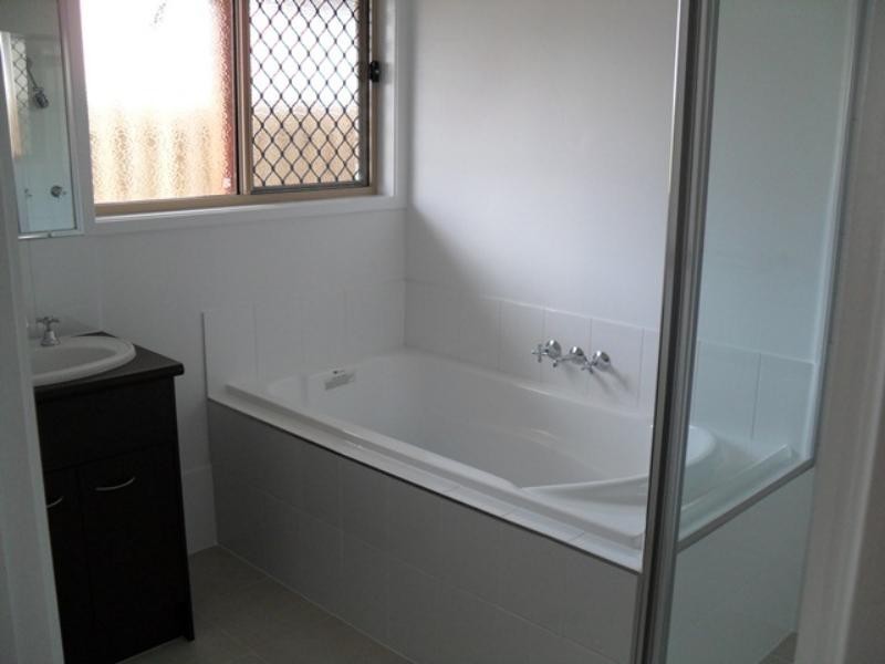 186 Bushtucker Rd, Berrinba QLD 4117