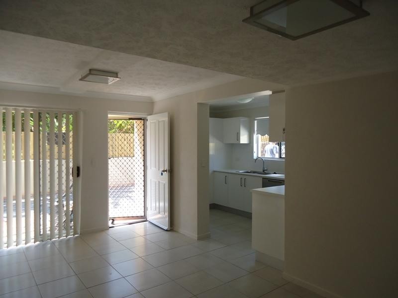 2/222 Stafford Rd, Stafford QLD 4053