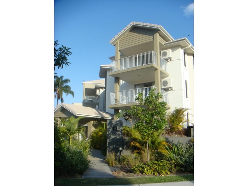 11/99-103 Muir St, Labrador QLD 4215