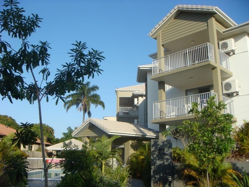 11/99-103 Muir St, Labrador QLD 4215