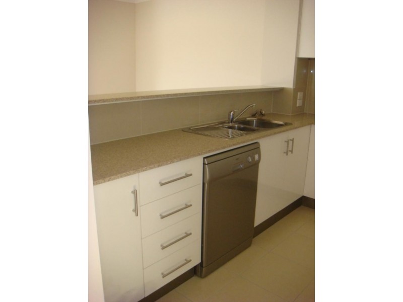 11/99-103 Muir St, Labrador QLD 4215