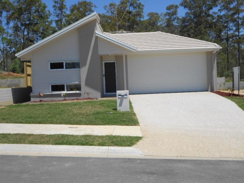 20 Arnaldo Ave, Augustine Heights QLD 4300
