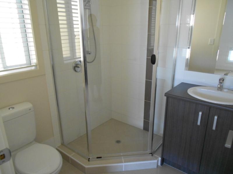 20 Arnaldo Ave, Augustine Heights QLD 4300