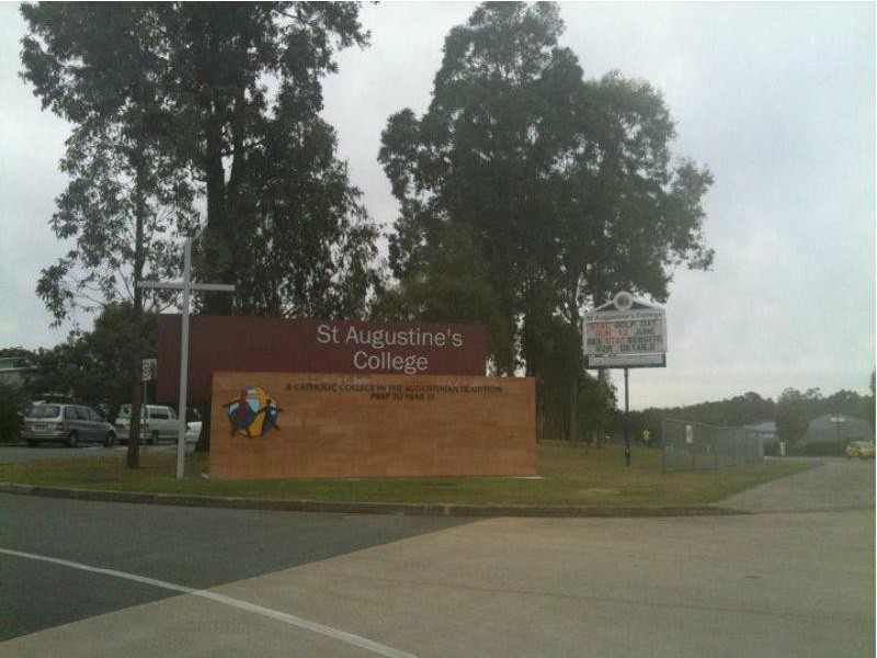 20 Arnaldo Ave, Augustine Heights QLD 4300