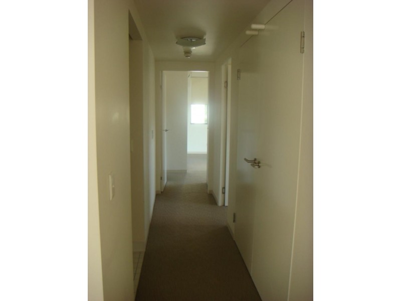 121/66 Sickle Ave, Hope Island QLD 4212