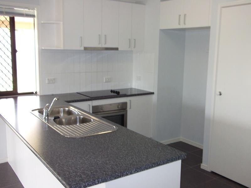 6 Camphor St, Victoria Point QLD 4165