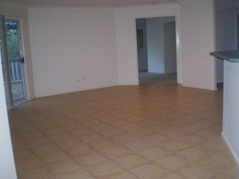 30 Camballin Ct, Shailer Park QLD 4128