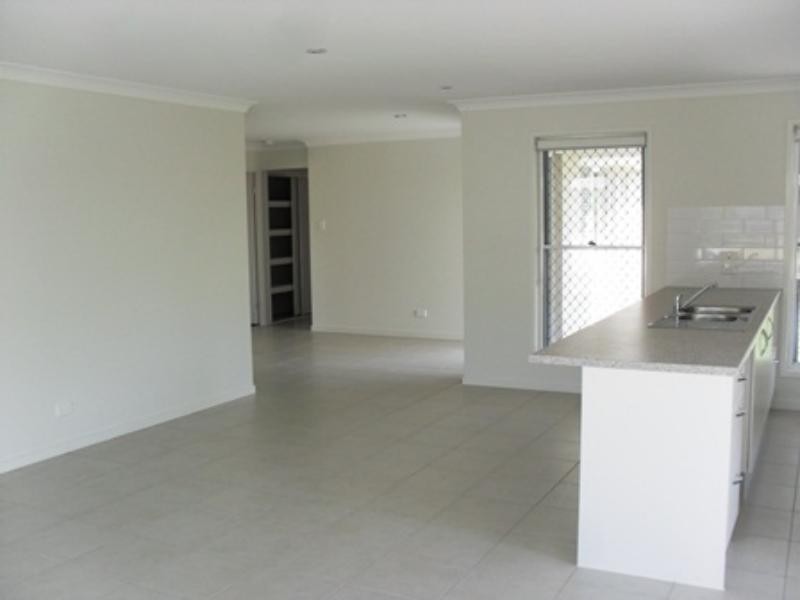 14 Maud St, Bannockburn QLD 4207