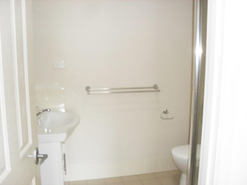 4 Harriet Dr, Oxenford QLD 4210